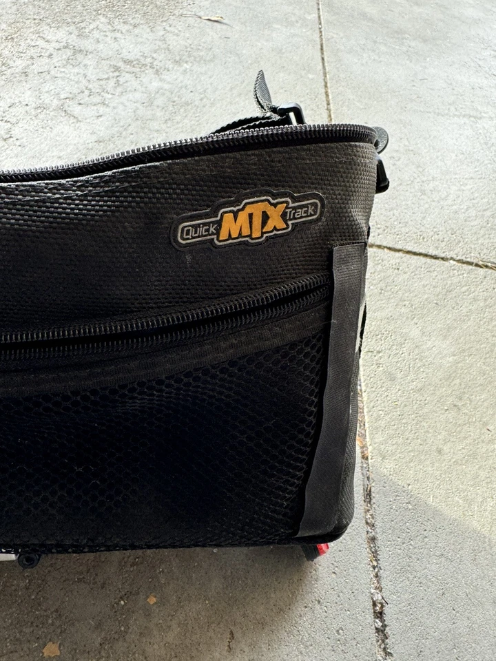 Bolsa de maletero para bicicleta Topeak MTX Quick Track con portabicicletas trasero MTX BeamRack Foto 2 de 4