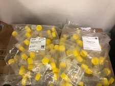 Invitrogen WP3001 BenchPro 4100 Reagent Vials Lot of 100