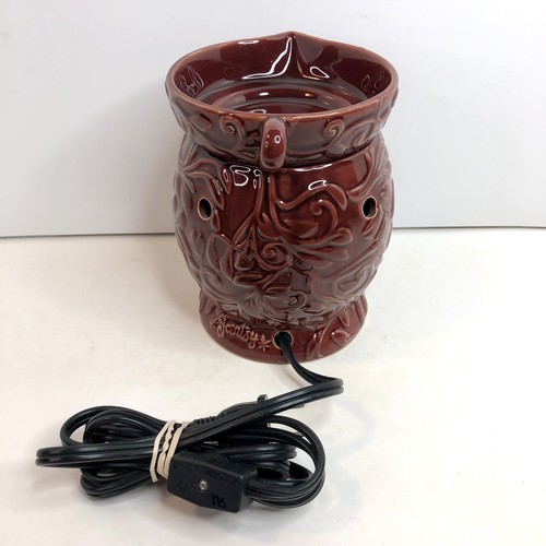 Scentsy CAPRI Full Size Malta Red Vine Spout Handle Wax Warmer Retired Clean - Picture 7 of 16