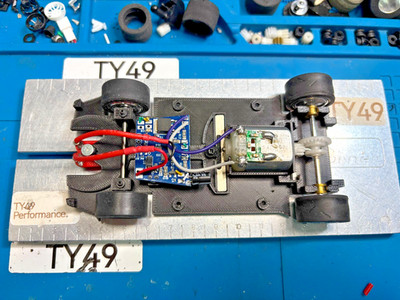 Carrera Digital 132 Complete Chassis Revoslot VIPER GTS-R | TY49 VenomFlex