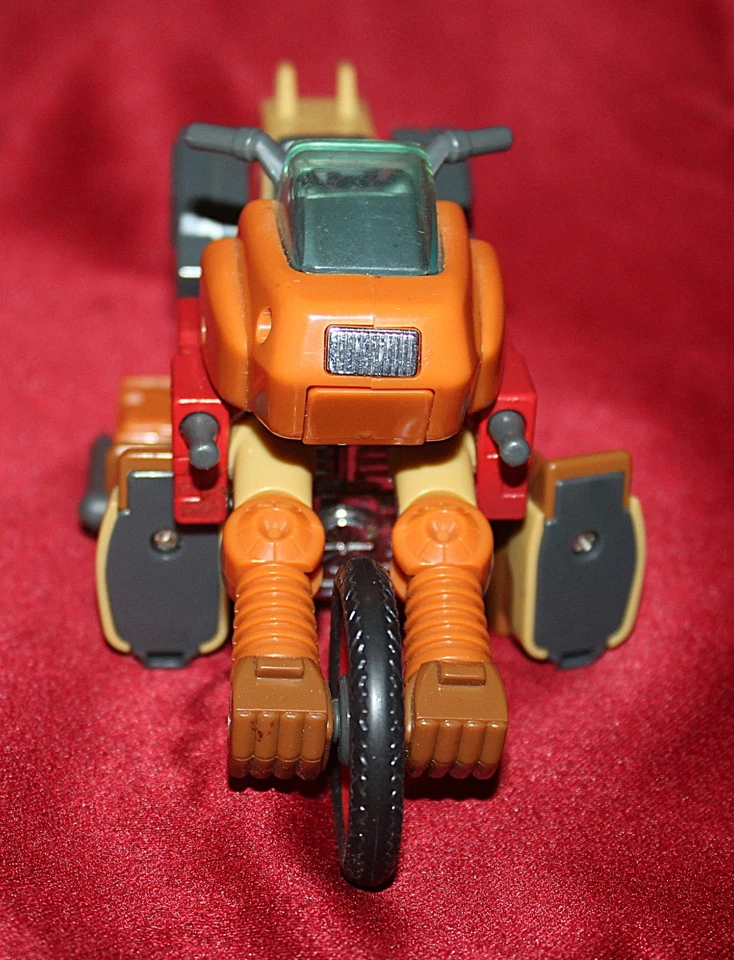 1986 Hasbro Takara Transformers G1 WRECK-GAR No Accessories - Image 3 of 4