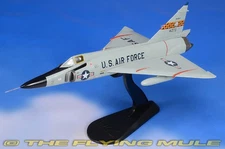Hobby Master 1:72 F-102A Delta Dagger USAF 154th FIG, 199th FIS HI ANG #54-1373