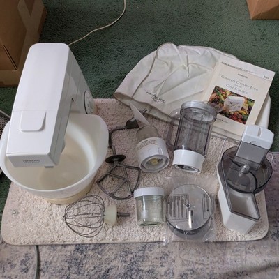 Vintage Kenwood Chef Excel mit Aufsätzen und Heften funktionsfähig