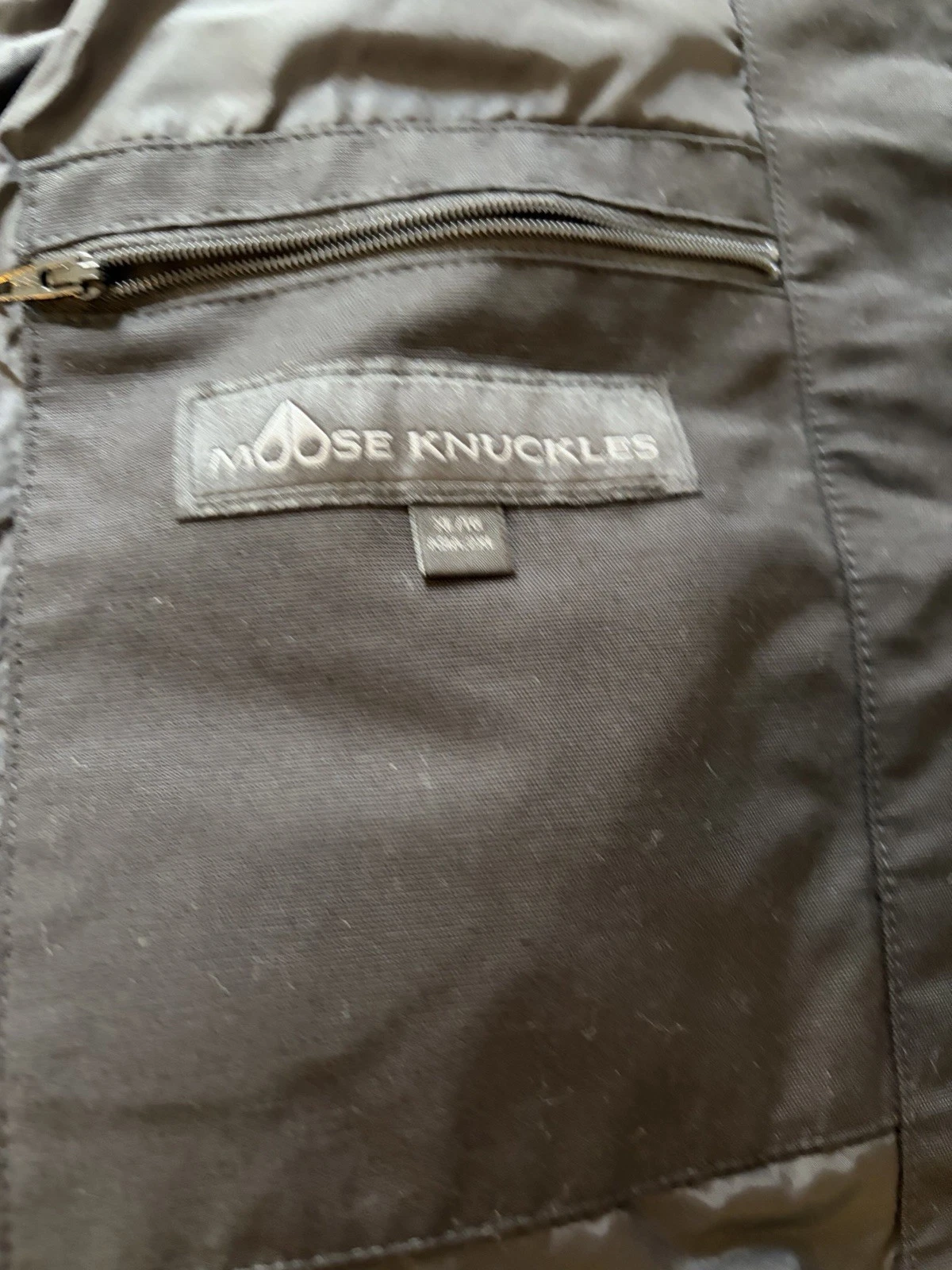 Moose Knuckles Men's Black Down Puffer Jacket Fur Trim Hood Zip Insulated L - product detail image 3