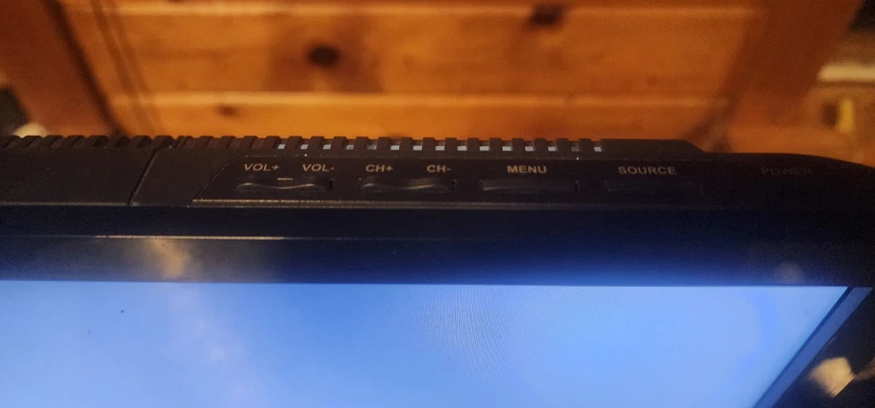 RCA DETG160R 16" Class LED HDTV 720p Works VG+ - Image 3 of 4