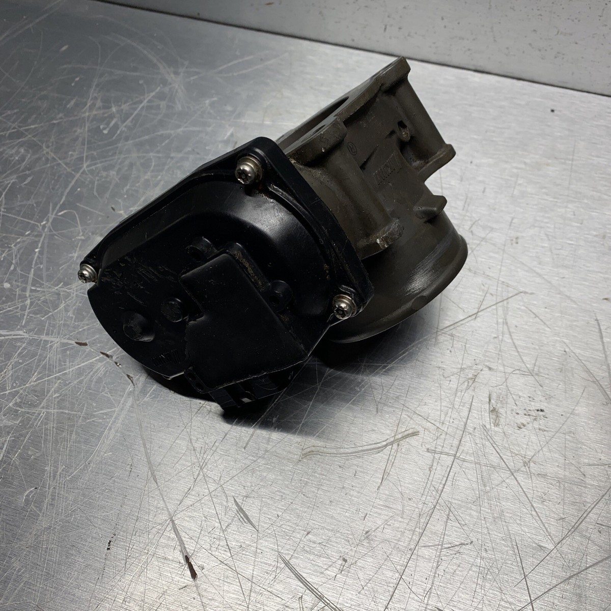 2005-2015 Yamaha Vx 110 1100 Deluxe THROTTLE BODY 6D3-13750 2005-2015 Yamaha Vx 110 1100 Deluxe THROTTLE BODY 6D3-13750