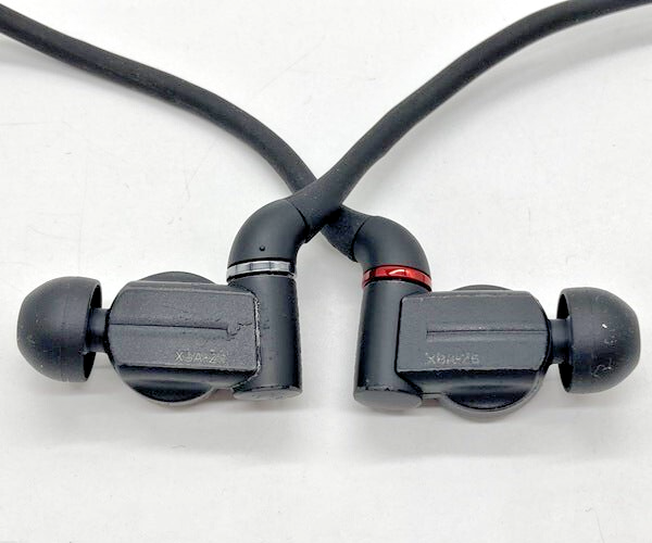 SONY XBA-Z5 Black Closed-type Hybrid inner ear Receiver 360