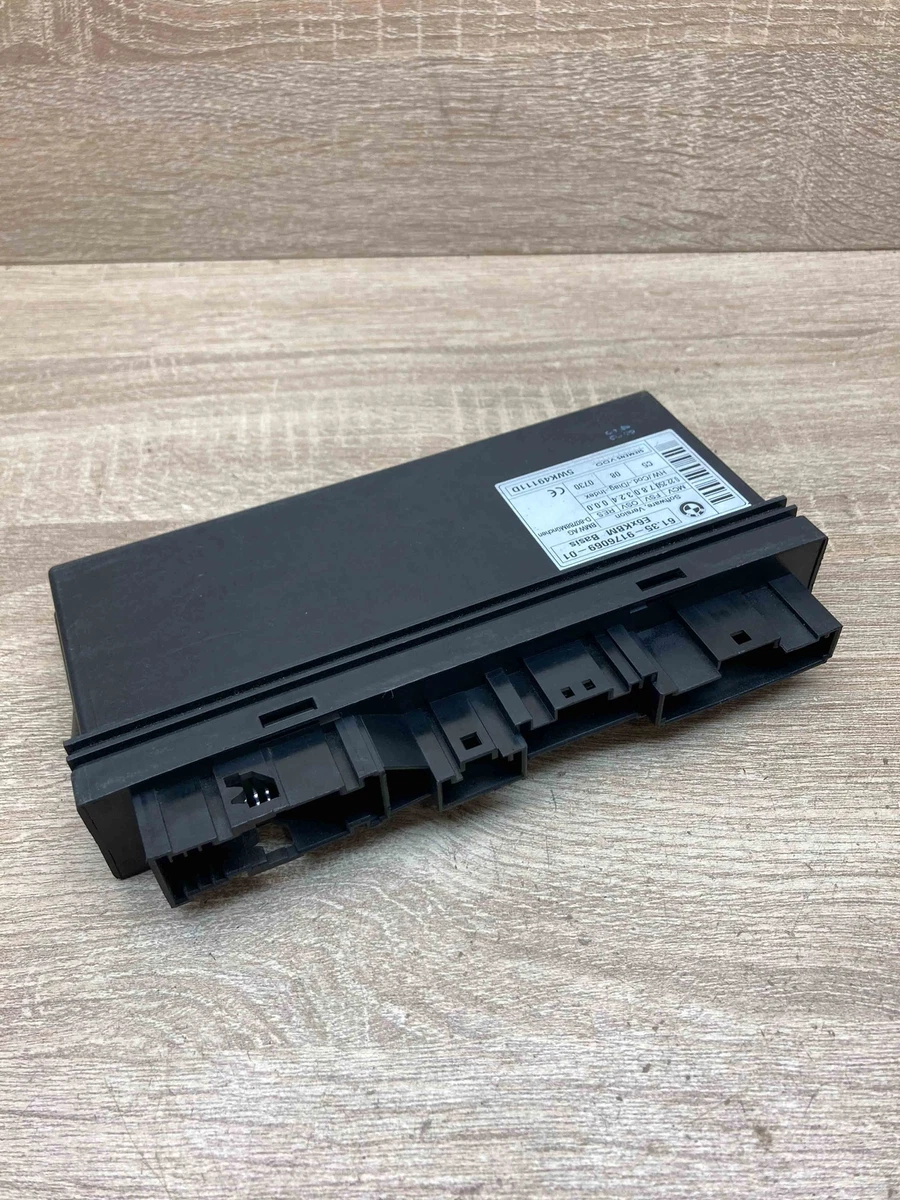 9176069 5WK49111D BMW 5 Series 530i Comfort Control Unit Module  