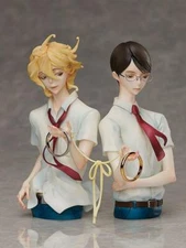 Classmate Statue And Ringfigure