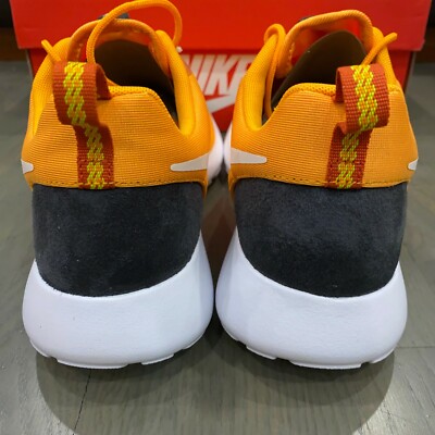 Nike Roshe Run Hyperfuse Kumquat Orange White 636220-800 Men Size