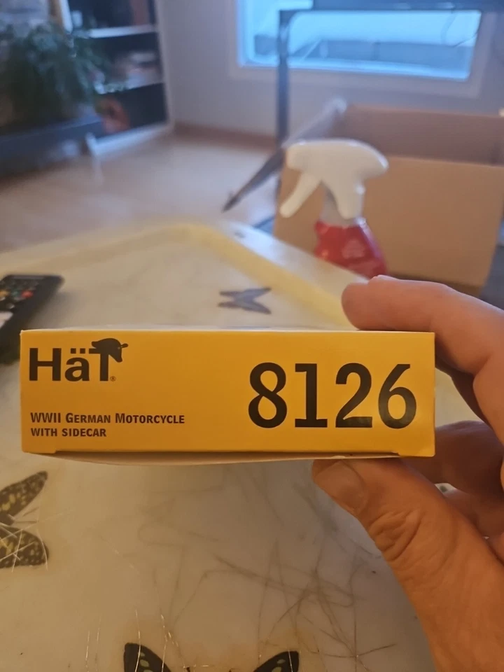 Motocicleta alemana HaT 8126 Segunda Guerra Mundial con sidecar 1/72 Foto 3 de 4