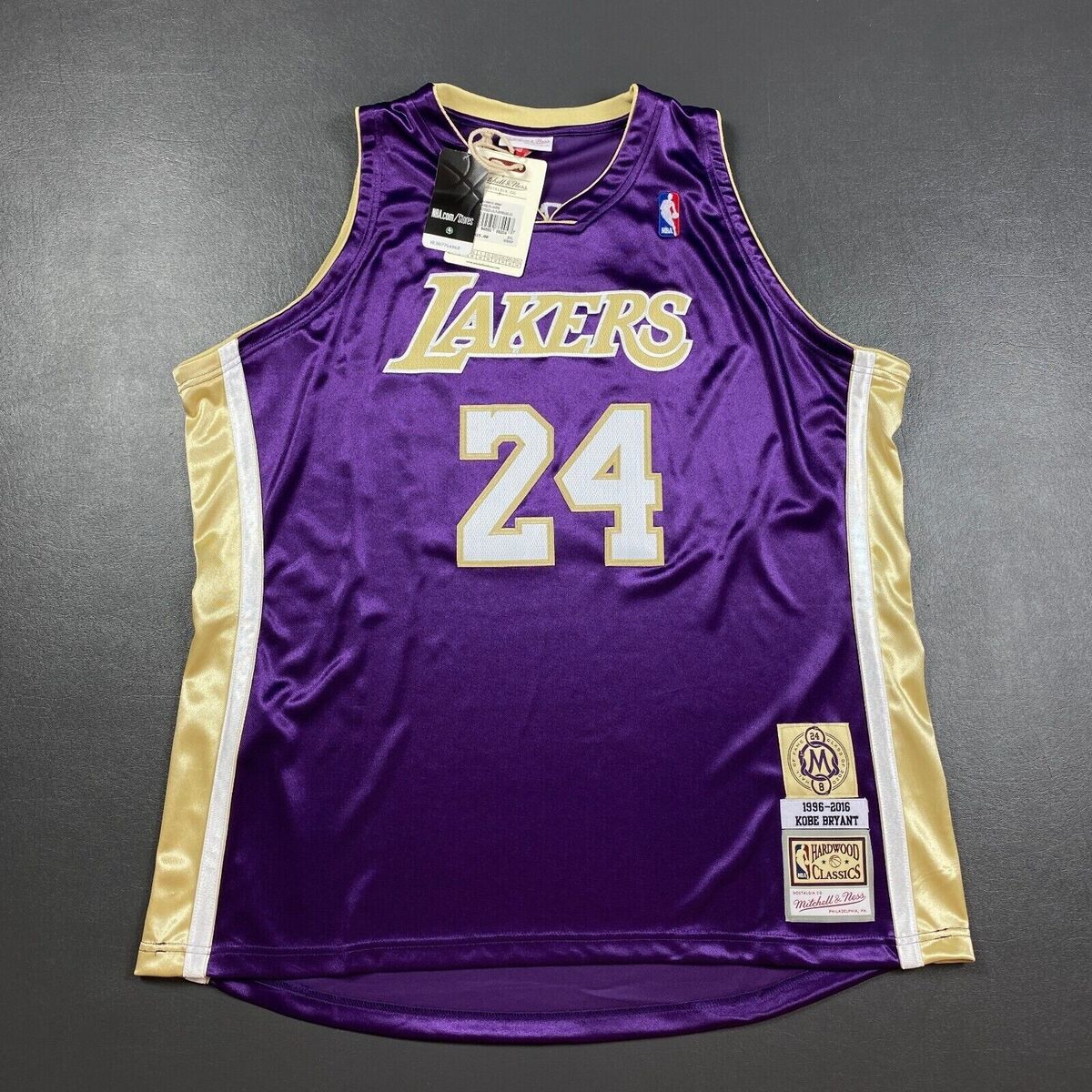 MITCHELL AND NESS Los Angeles Lakers Kobe Bryant Hall of Fame