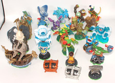Lot of 24 Skylanders Figures - Characters, Levels, Accessories Spyros Adventure