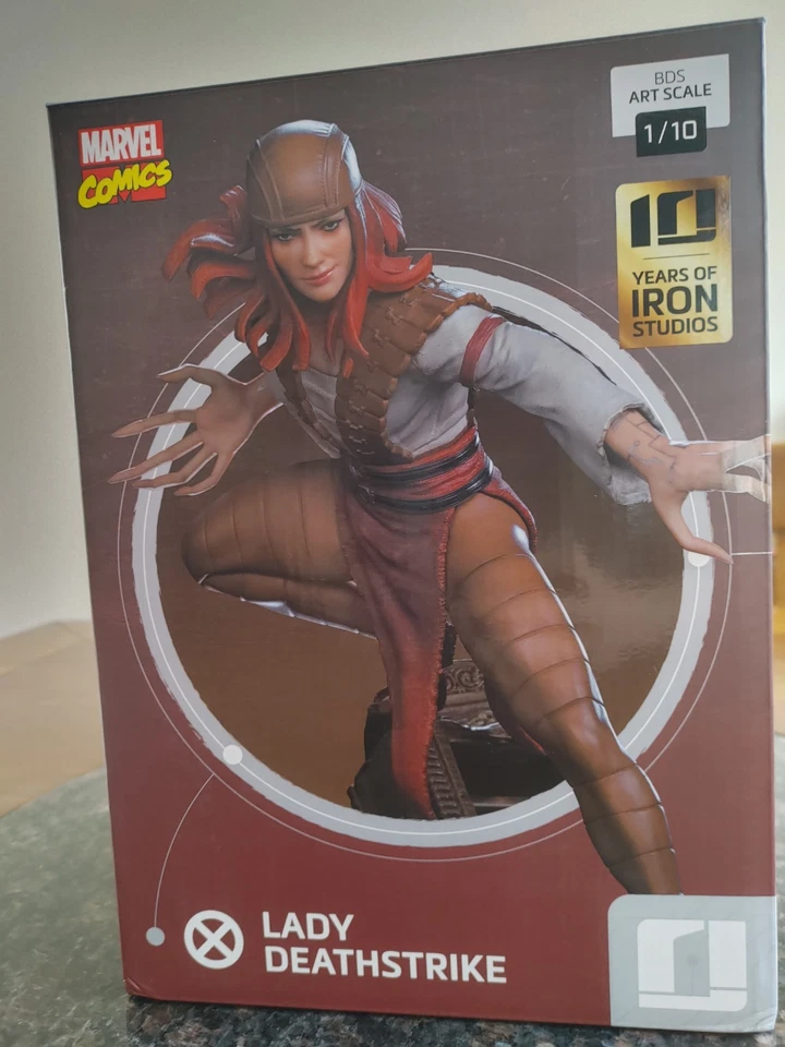 Iron Studios Lady Deathstrike Art Scale 1/10 Statue