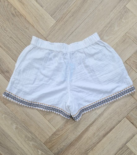 White Cheesecloth Beach Shorts, Embroidered, M&S, Size 14, BNWT RRP £27.50 - Picture 3 of 7