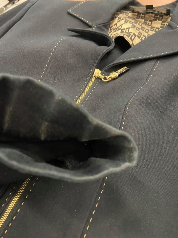 Vtg St John Sport Marie Gray Black Gold Zipper Front Jacket Size P