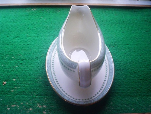 ROYAL DOULTON BERKSHIRE TC1021 GRAVY BOAT AND BASE 1ST - Picture 4 of 7