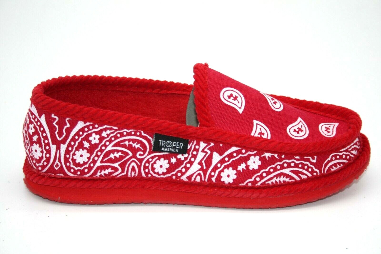 Trooper America Unisex Bandana Paisley Slip On Shoes RED/WHI