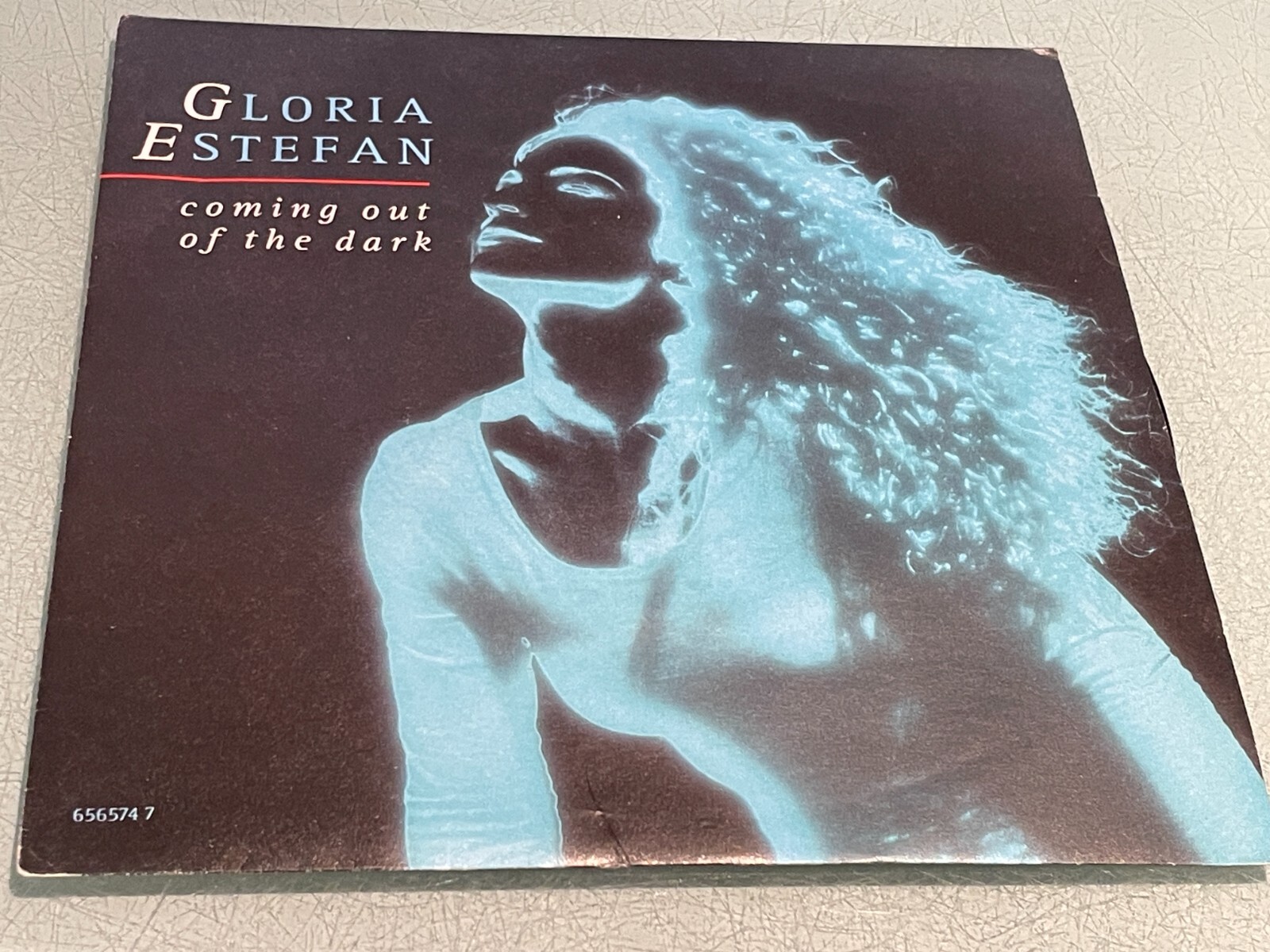 Gloria Estefan - Coming Out of The Dark - Vinyl Record 7"" Single - 1990 Epic