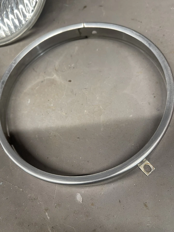 1958-1967 Impala Chevelle GTO Cutlass 442 F85 T3 Faro Cubo Ajuste Anillo Nova Foto 3 de 4