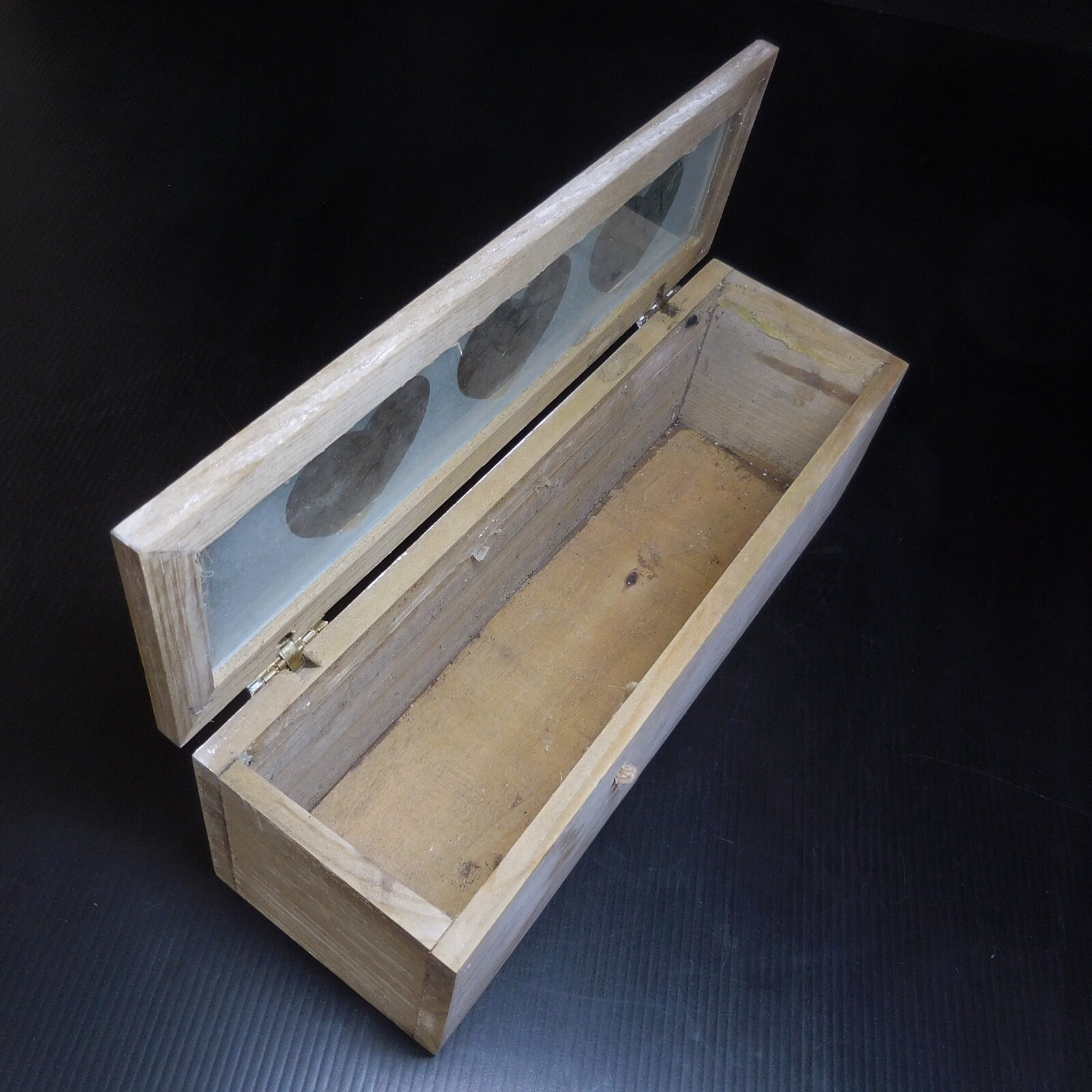 N9088 Vintage Art Deco Heart Display Case Box Wood Glass Brass Handmade