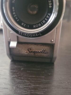 Rare appareil photo demi format Yashica Sequelle #18412 Pour collection