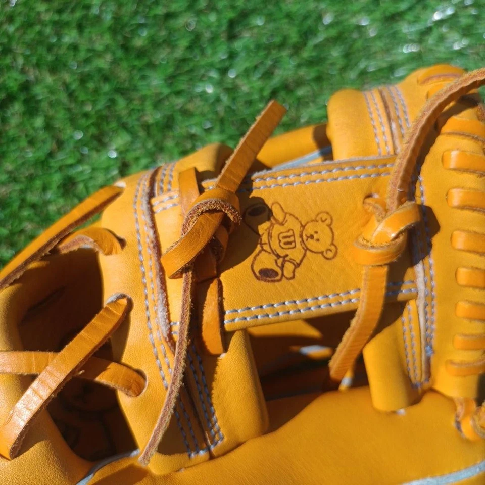 Guante de Softbol Wilson Bear Mujer Amarillo Modelo Infield Raro Japón Foto 4 de 4