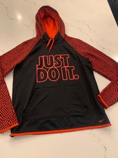 Nike Therma Fit Youth Boys pullover hooded Just Do It Logo Medium Red and Black