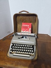 Vintage Remington Quiet Riter Miracle Tab Typewriter w/ Hard Case thumbnail