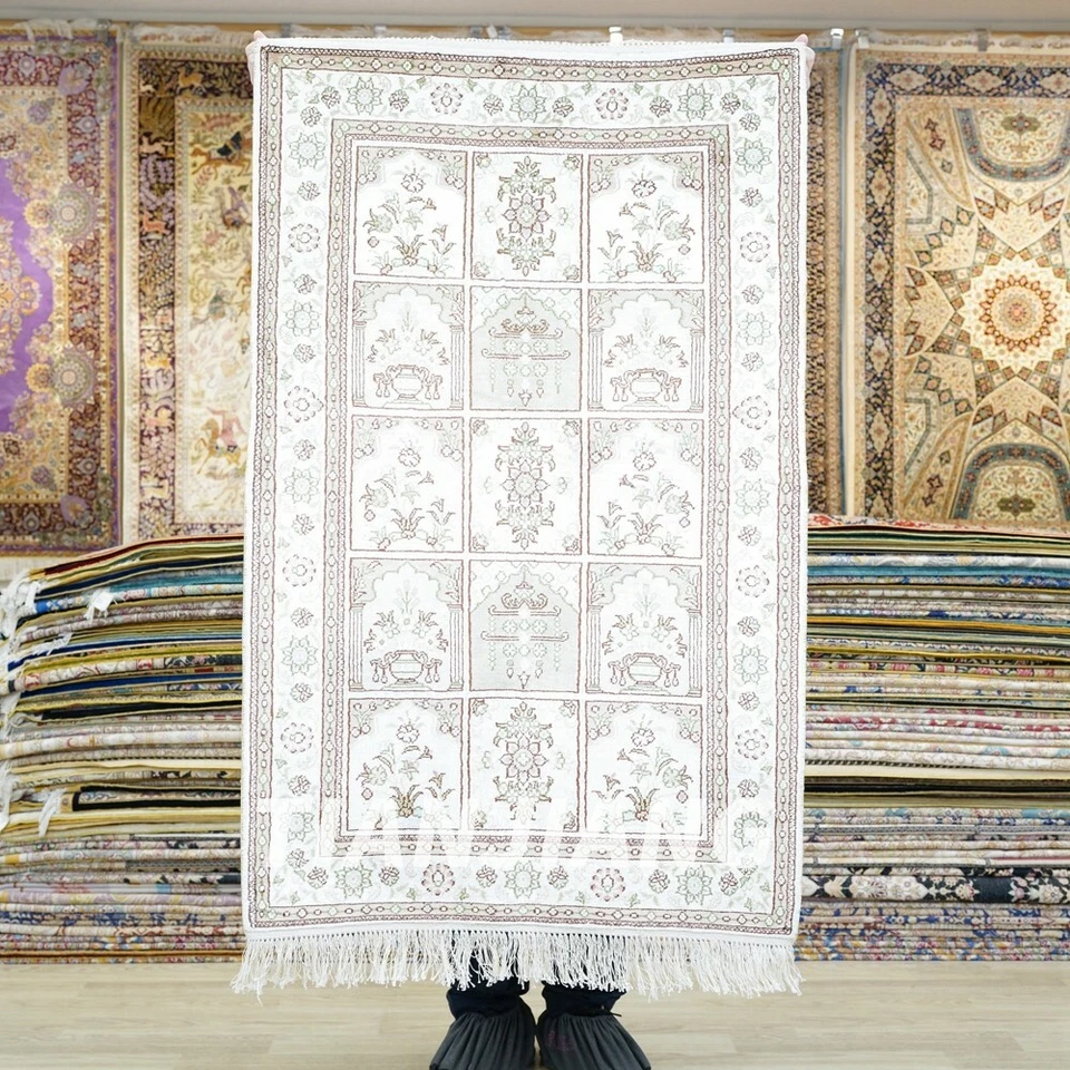 2.5x4ft Classic Four Seasons Hand Knotted Carpet Silk Handmade Rug YHW211B - Image 3 of 4