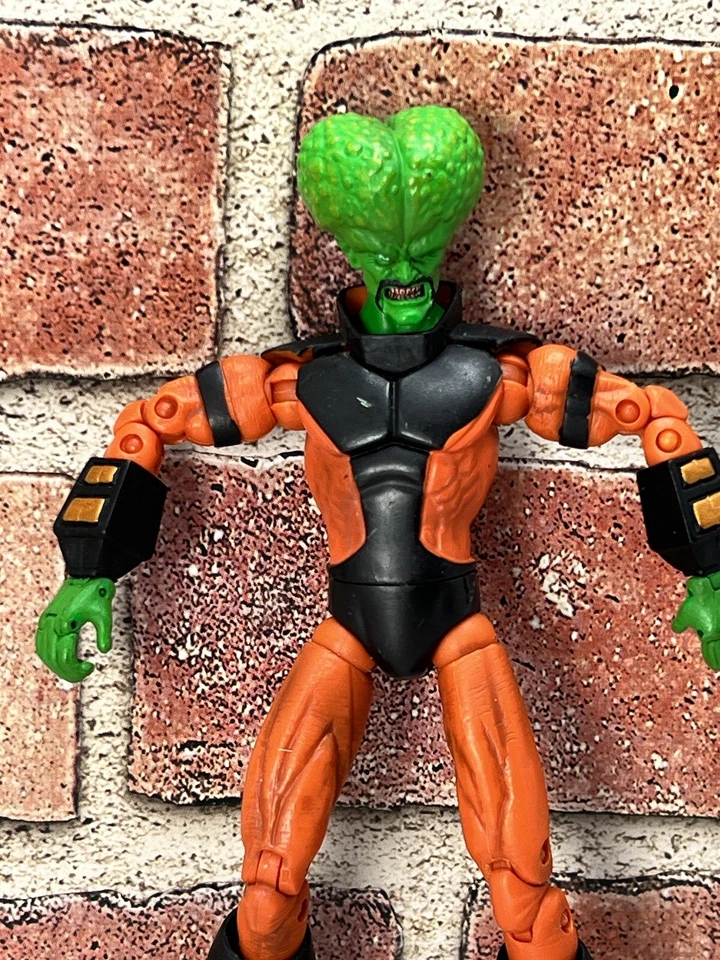 Figura Líder Leyendas Marvel Face Off Select 6” Incredible Hulk Toy Biz 2006 Foto 3 de 4