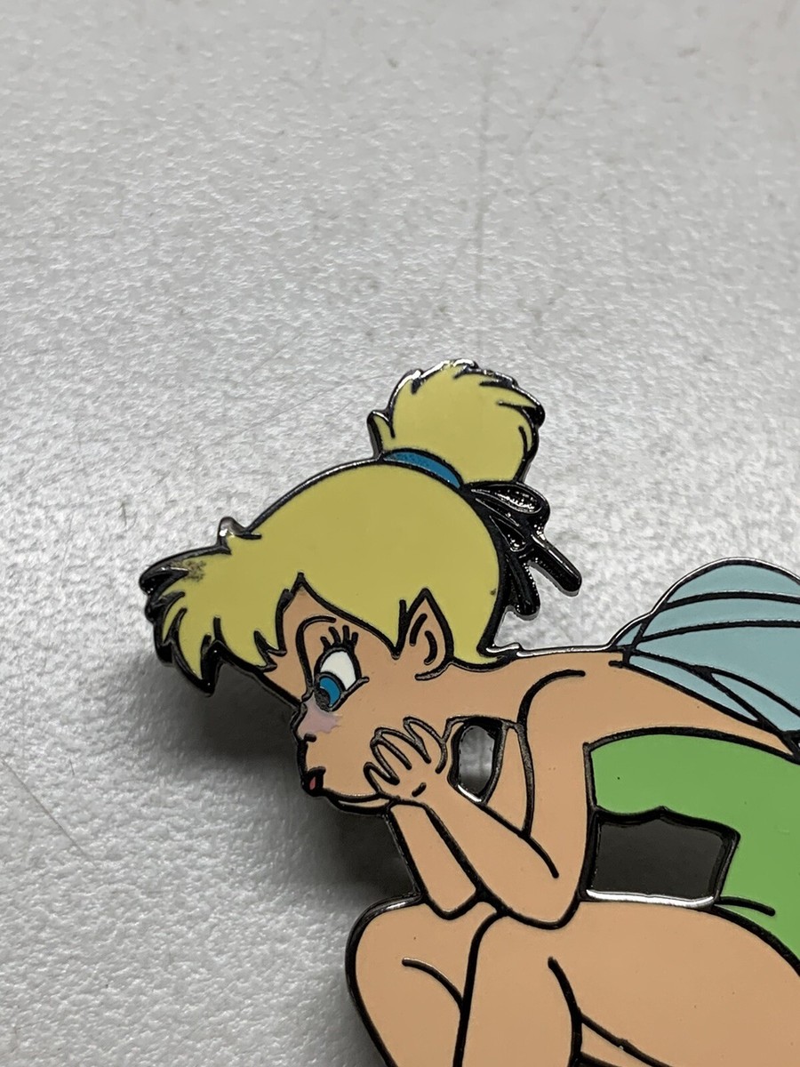 【エルフモール】ディズニーオークションズ　ピンバッチ　ベル Disney Auctions Tinker Bell Pounting W/ DA Logo Pin Limited
