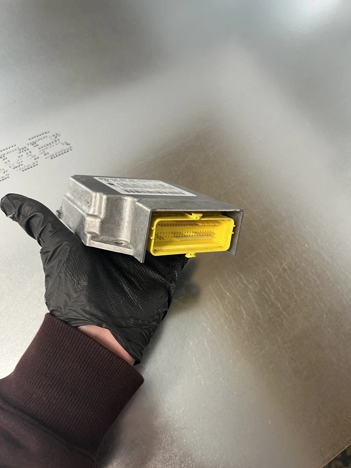 Volkswagen Passat Module 5C0-959-655-AB 2015 fabricante de equipos originales Foto 4 de 4