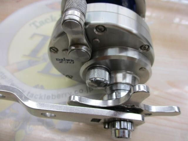 Daiwa Saltiga Z 30 5.4:1 Right handed Baitcasting Jigging Daiwa Saltiga Z 30 5.4:1 Right handed Baitcasting Jigging
