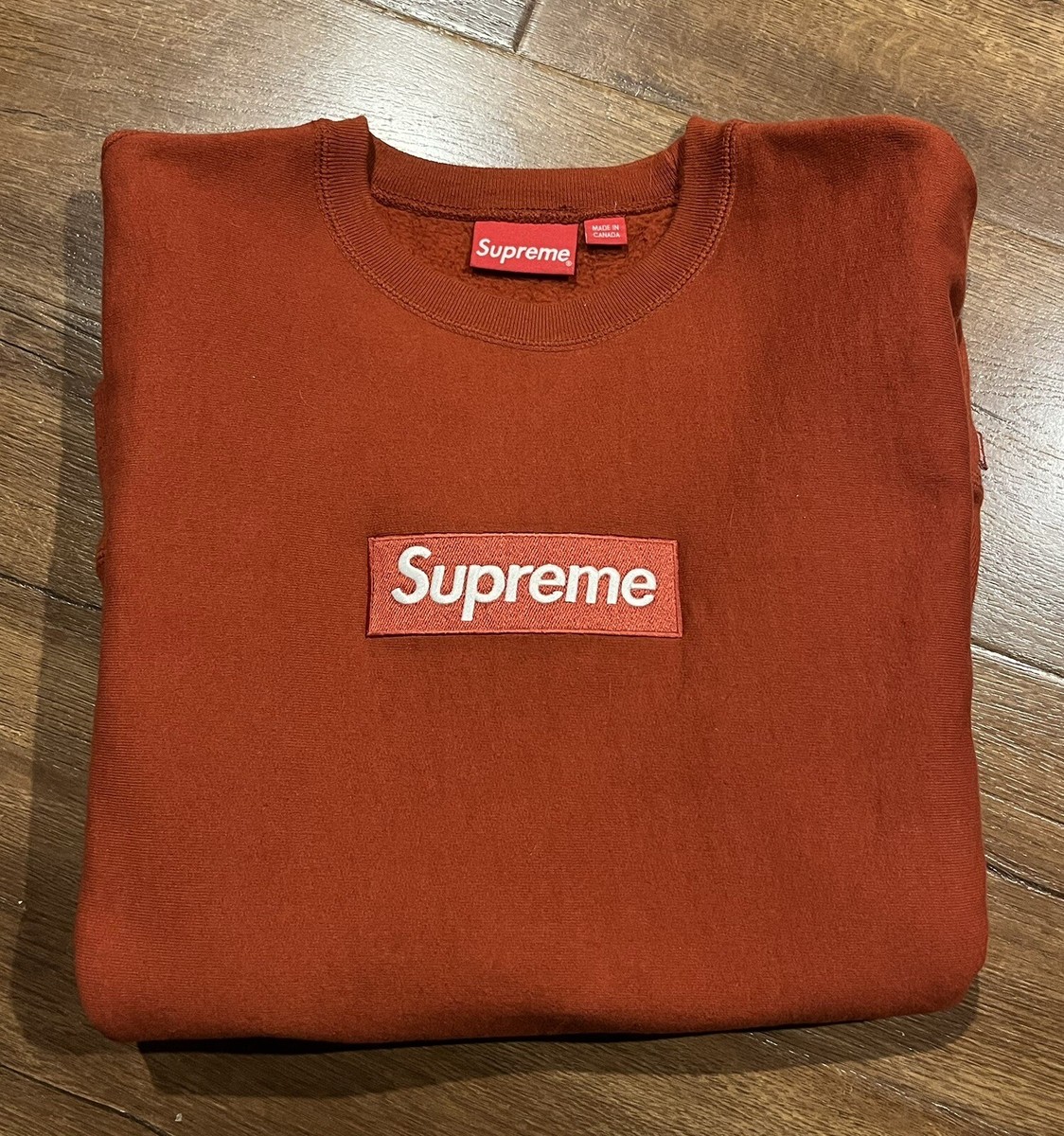 Supreme Box Logo Crewneck Sweatshirt Rust FW18 Size M Medium Supreme Box Logo Crewneck Sweatshirt Rust FW18 Size M Medium