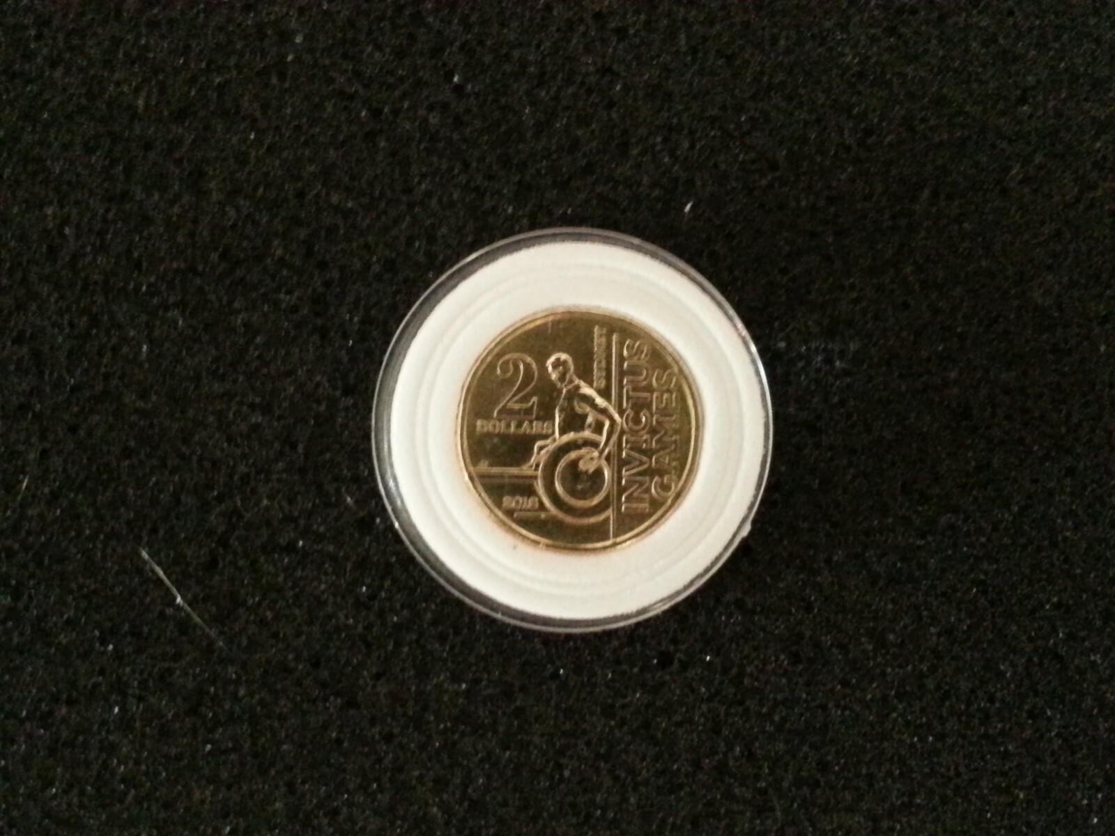 2012-2018-2-dollar-coin-gold-poppy-invictus-game-eternal-flame