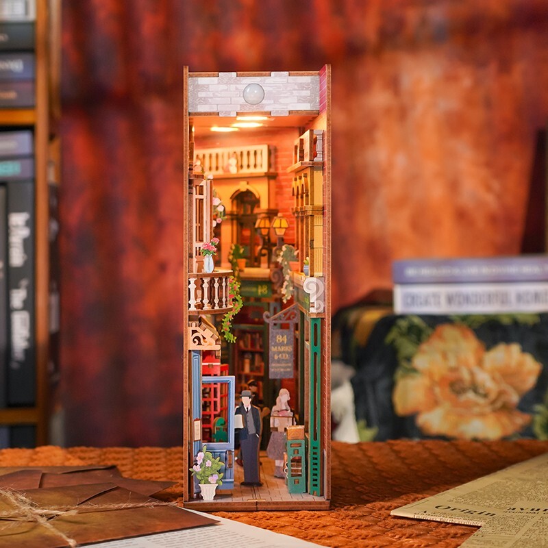 Book Nook 84 Charing Cross Road Maquette 3D en Bois - Cadeau Idéal DIY