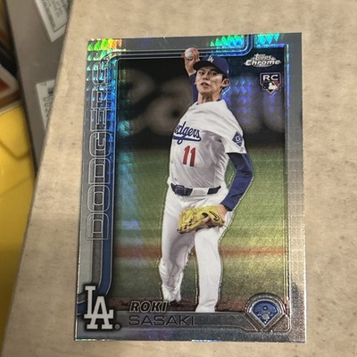 2025 Topps Chrome Prism Refractor Roki Sasaki RC #217