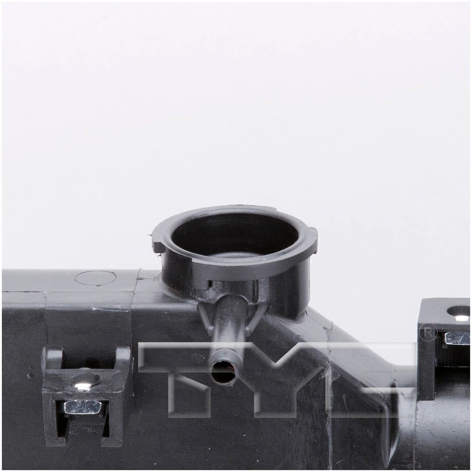 Conjunto de radiador TYC 2541 para 01-05 Lexus GS430 Foto 4 de 4