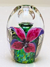 Glasshouse Studio Seattle Sterno 2014 Glass Paperweight Flower Signed - As Is