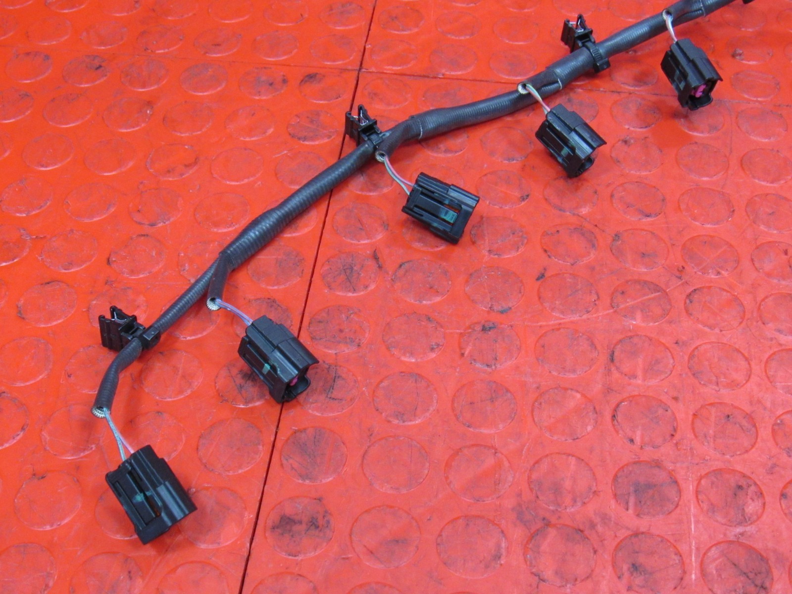 17-23 Audi R8 / 15-24 Huracan Right Low Pressure Fuel Injector Wire Harness 7492