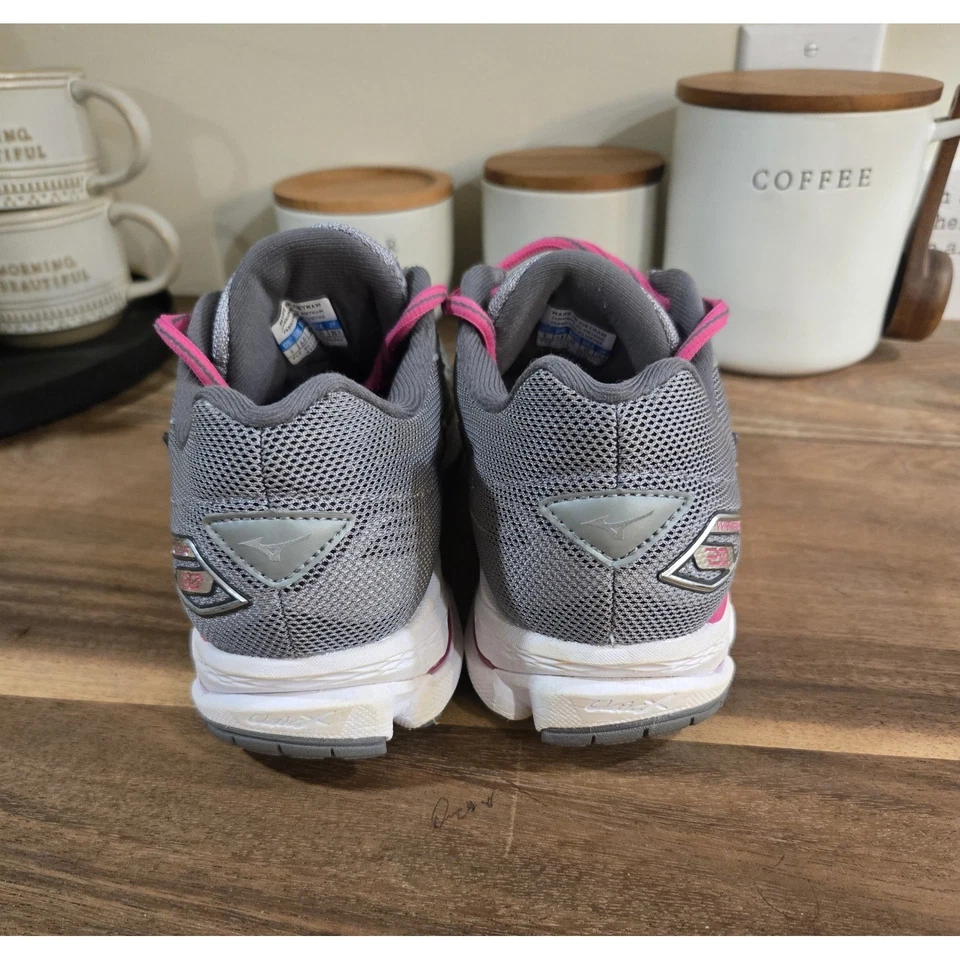 Mizuno Wave Inspire 12 Gray Pink Running Shoes Athletic Sneakers Womens Size 9 - Image 4 of 4