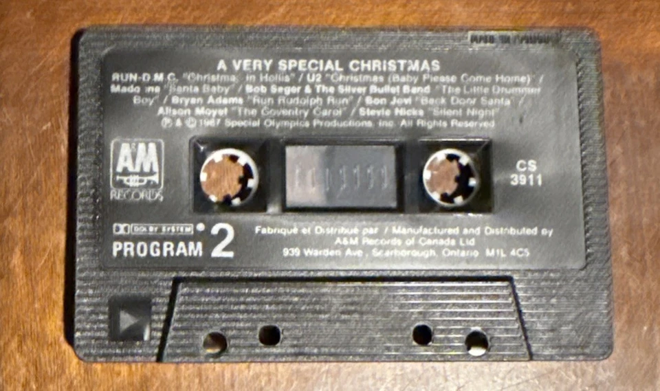 Madonna / Various – A Very Special Christmas. Cassette, Keith Haring - Image 4 of 4