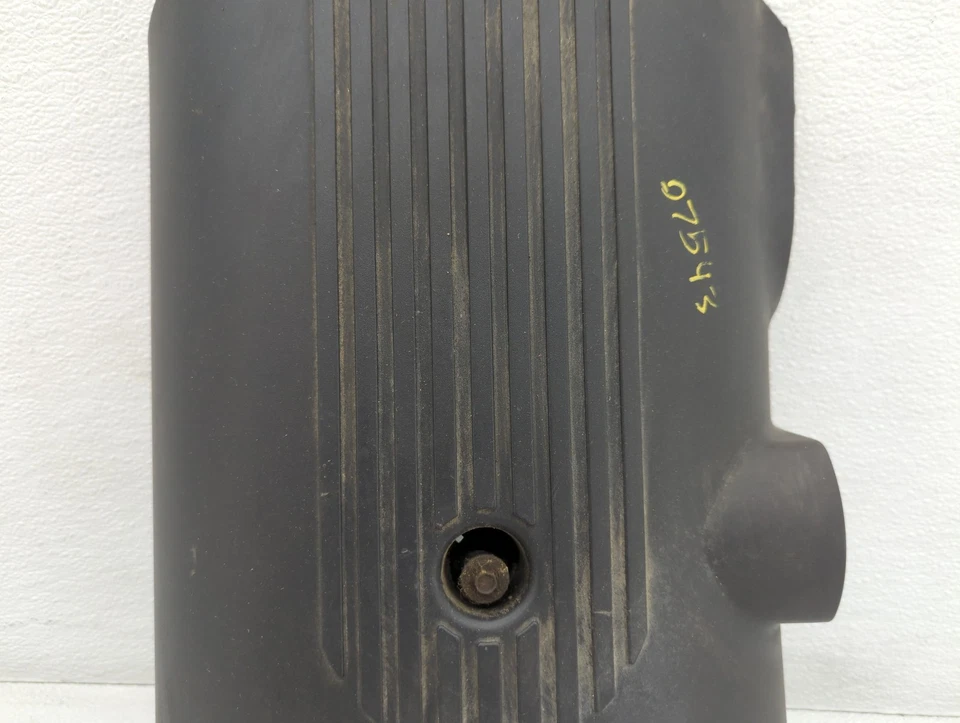 2001 Chevrolet Silverado 1500 Engine Cover G63IH - Image 3 of 4