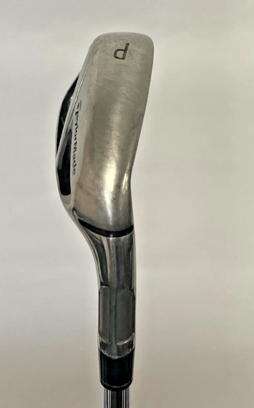 2020 TaylorMade Sim Max Right-Handed Regular Flex Pitching Wedge - Image 3 of 4