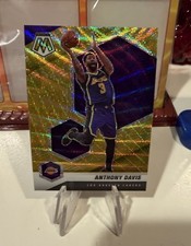Anthony Davis - #141 - Gold Wave Holo Prizm SSP (Case Hit) - 2020 Mosaic - NM/M