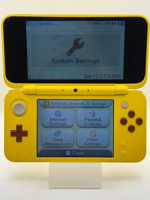 Nintendo New 2DS LL XL – Tested & Working – Excellent Condition