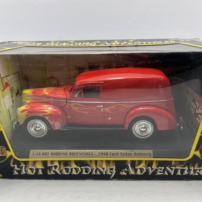 1940 Ford Sedan Delivery 1:24 Scale Diecast Hot Rodding Adventures