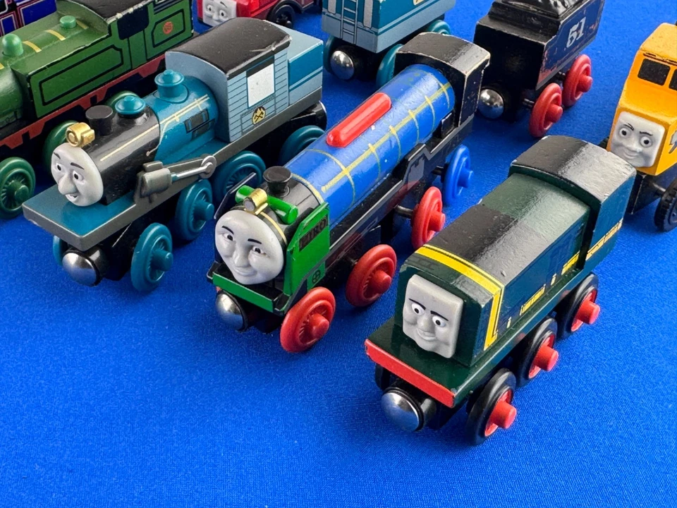 Trenes de madera Thomas 10 piezas PAXTON HIRO FERDINAND WHIFF MIGHTY MAC, etc. Foto 2 de 4