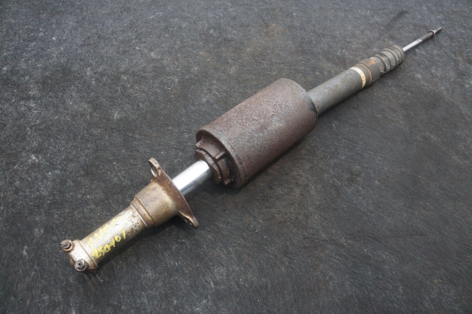 Rear Right Shock Absorber Spring Strut OEM Rolls Royce Silver Shadow 1973